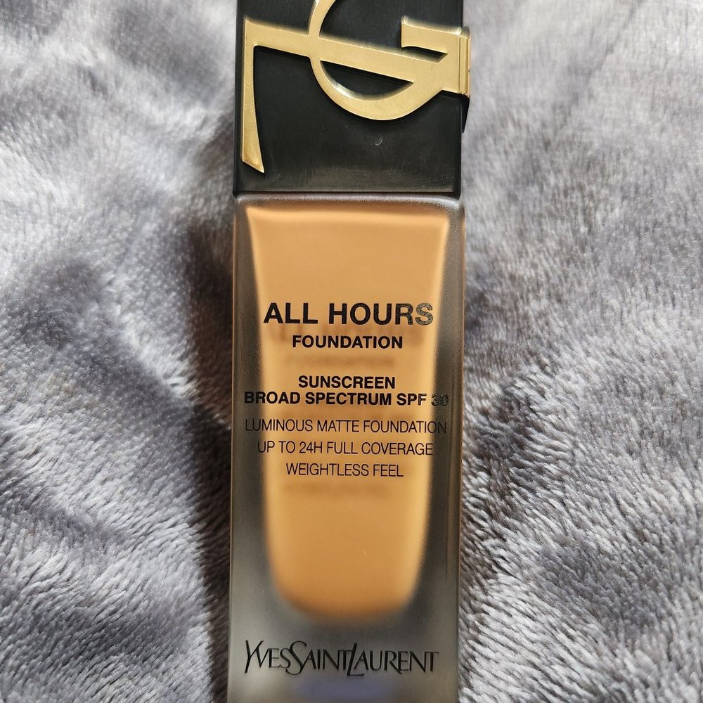Yves Saint Laurent All Hours Foundation Sunscreen Broad Spectrum SPF 30 DW4
